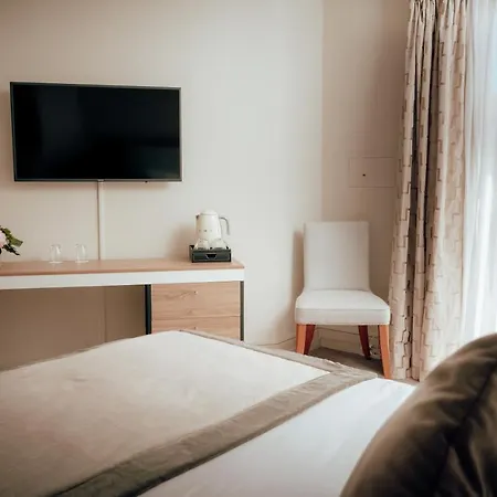 Ermitage De L’oasis - Cannes 4* Mandelieu